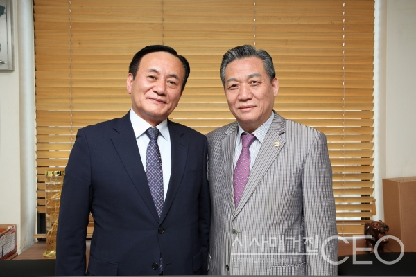 신영P&GT(주)의 지동화 대표(左)와 김영진 이사(右) (사진=정혜정 기자)